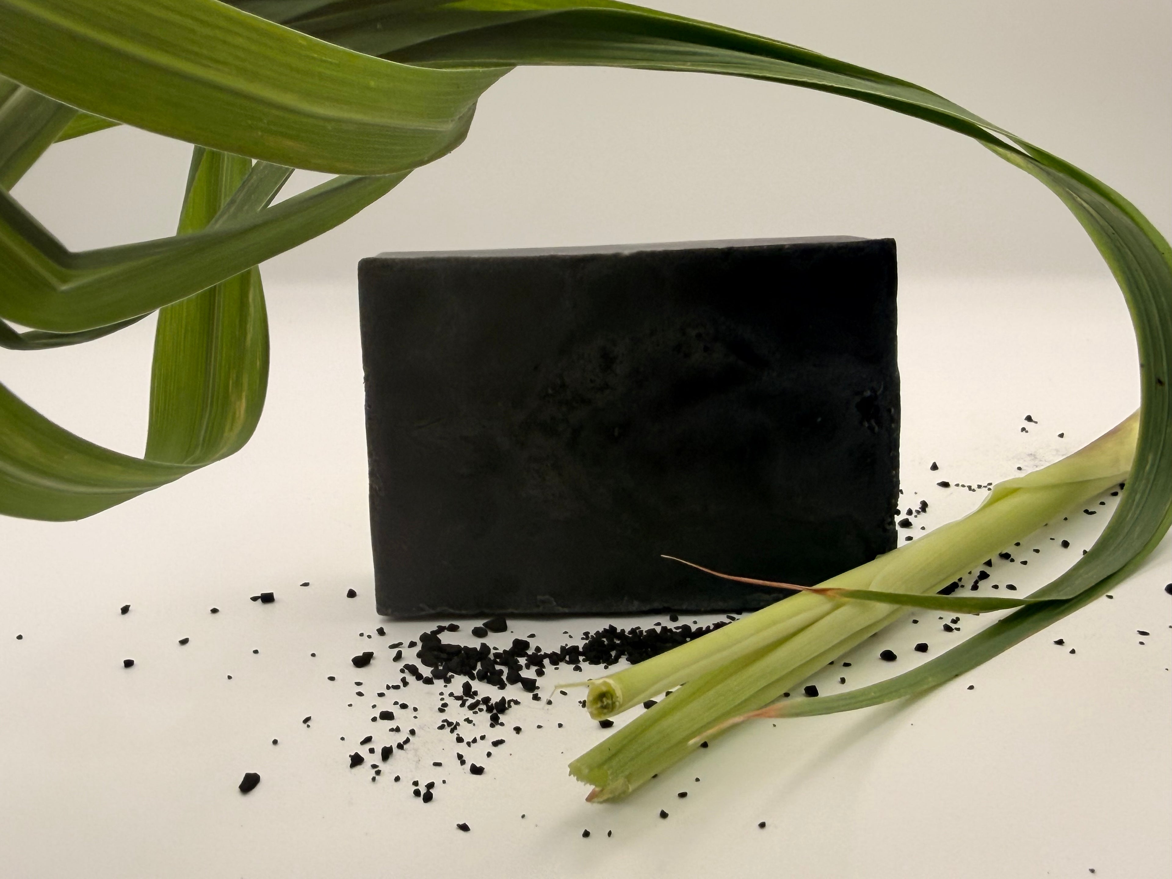 Lemongrass & Charcoal